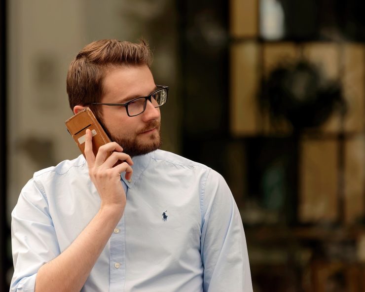 Retrouvez vos contacts grâce à l’annuaire inversé