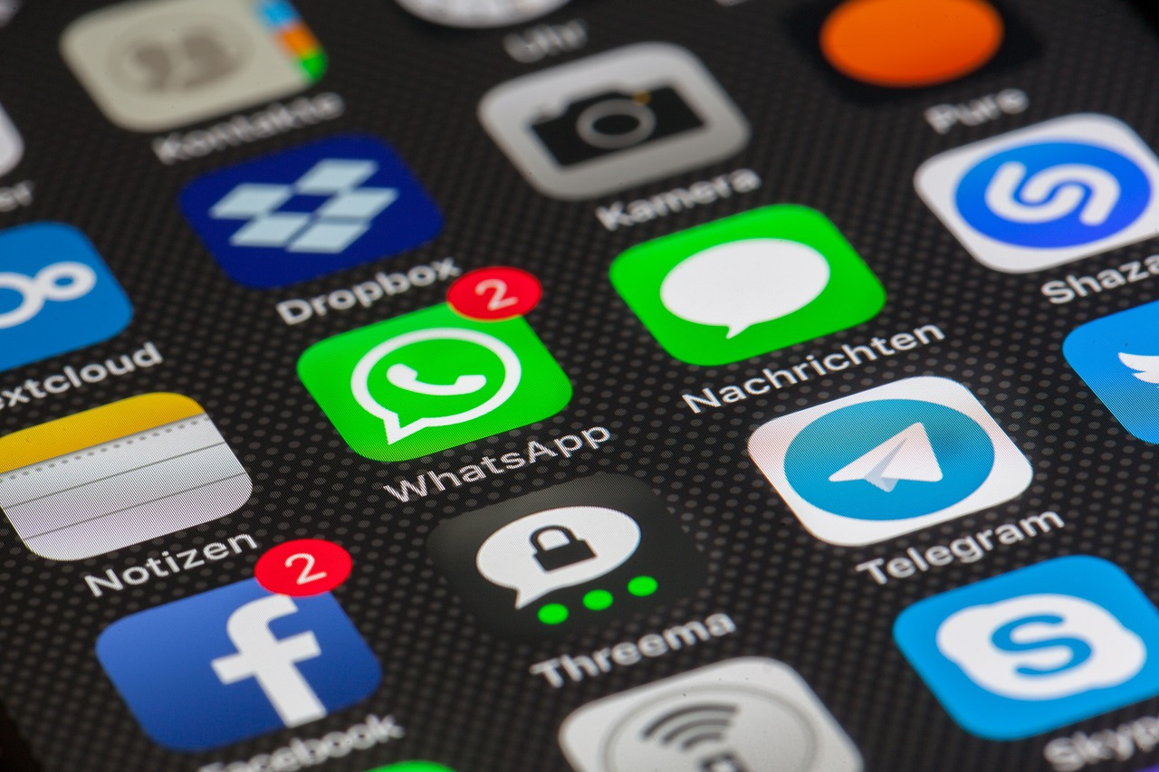 Les différences entre whatsapp web et télégram web