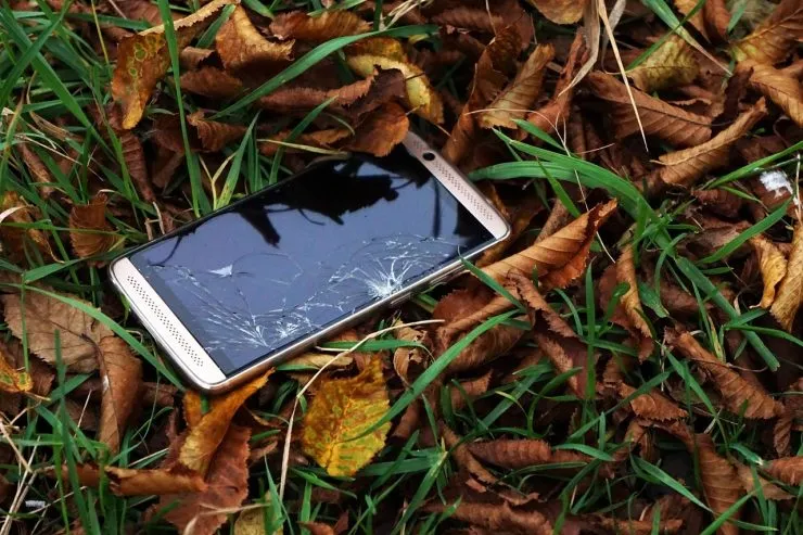 Quelles solutions pour recycler son téléphone cassé ?
