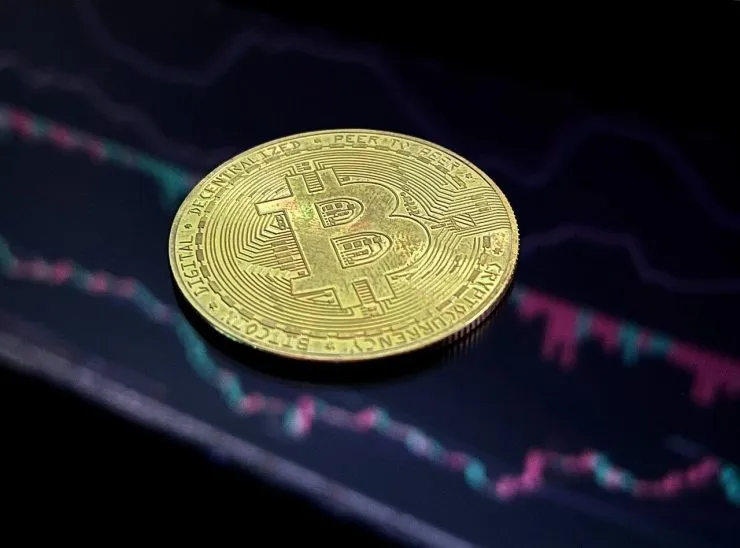 Que dois-je savoir avant d’investir dans les crypto-monnaies?