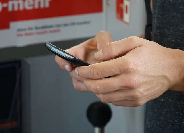 Comment récupérer des SMS effacés sans ordinateur sur Android/iPhone