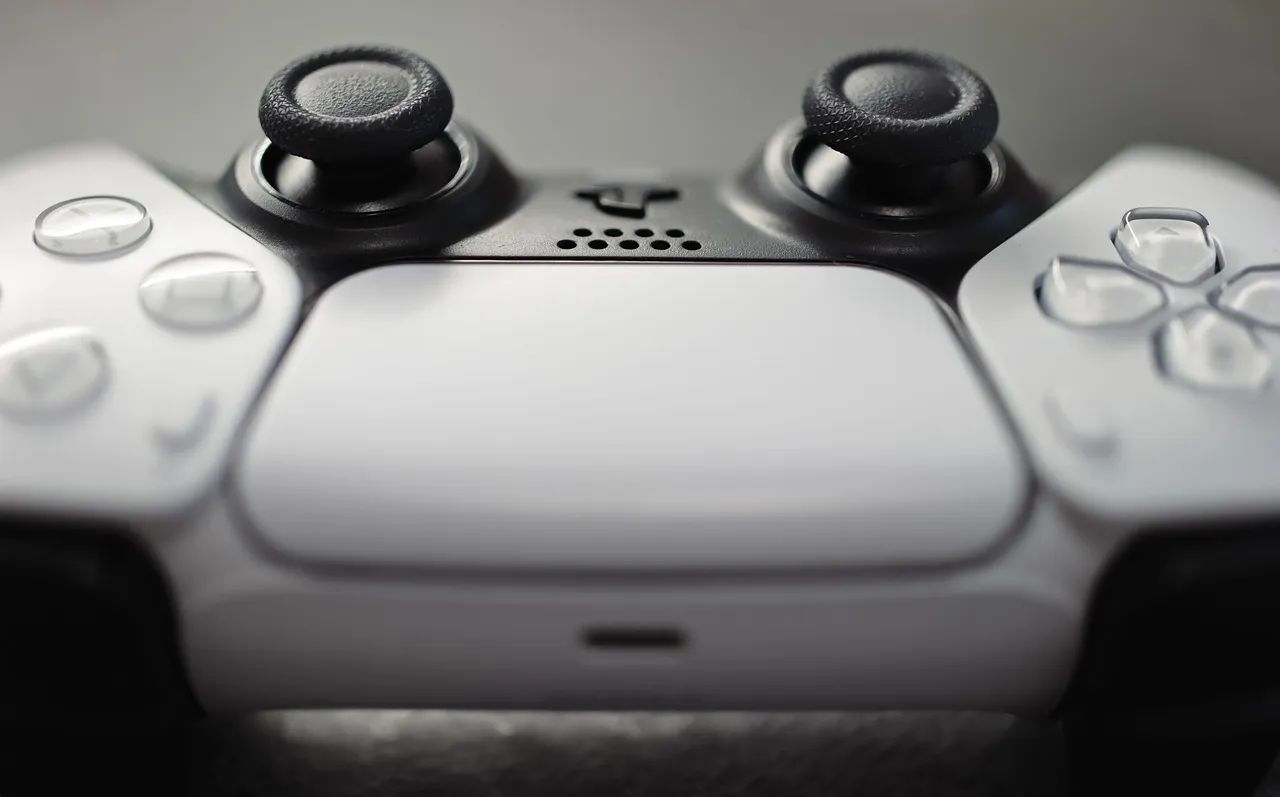 Le guide ultime du covering PS5 : comment customiser votre console à votre image ?
