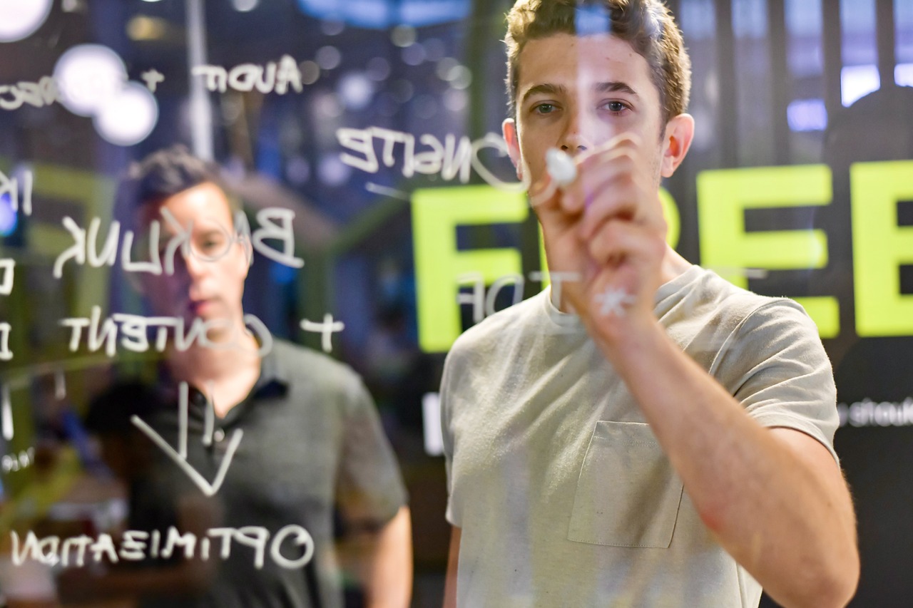 4 avantages d’engager une agence web pour booster la performance digitale de votre site