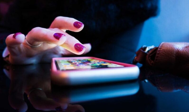 La_flex_technology_ou_le_téléphone_pliable