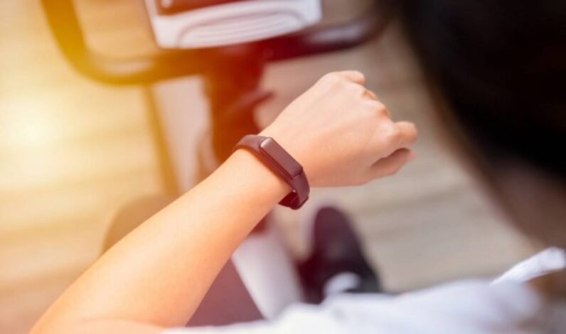 bracelet-connecte-enfant-6-raisons-de-l-adopter.jpg