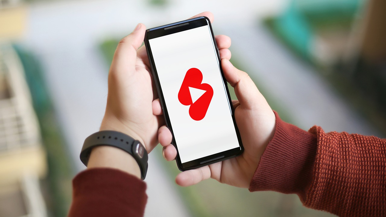 Devenez le roi du mixage avec votre smartphone : guide des meilleures applications de DJ sur Android