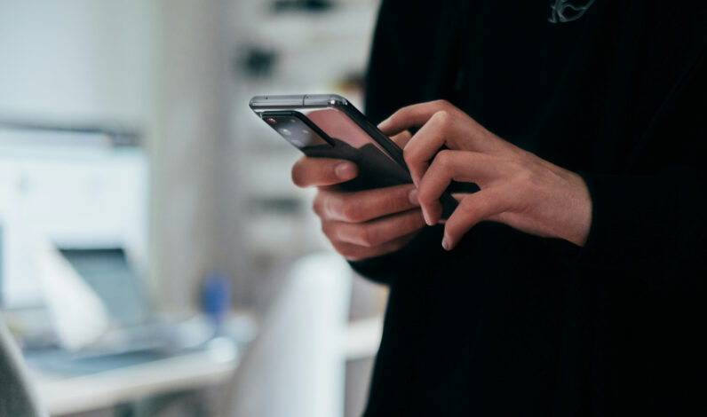 Comment choisir un smartphone à petit prix en 2024 ? Nos conseils !