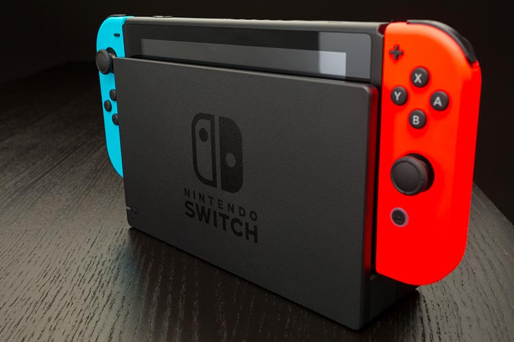 Près d’un million de Nintendo Switch vendues en France, un succès fou