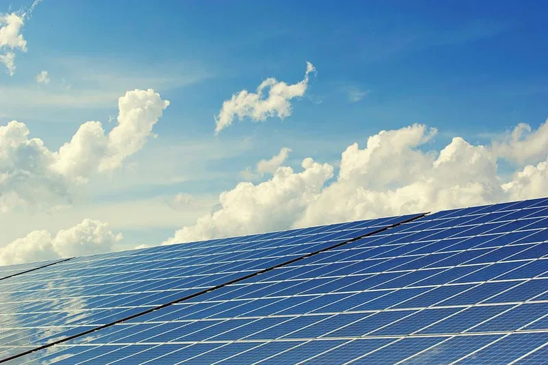 Prix moyen d’un chargeur solaire