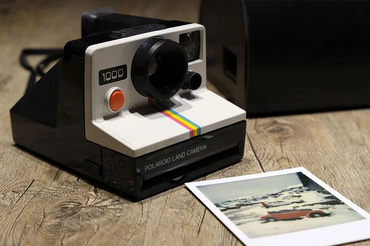 recharger appareil photo polaroid
