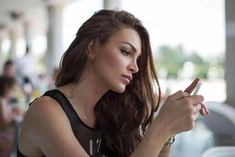 Séduire une fille de manière originale avec une application de rencontre ?