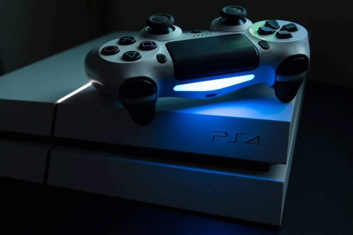 Est-ce que jouer à la PS4 est du retro gaming ?