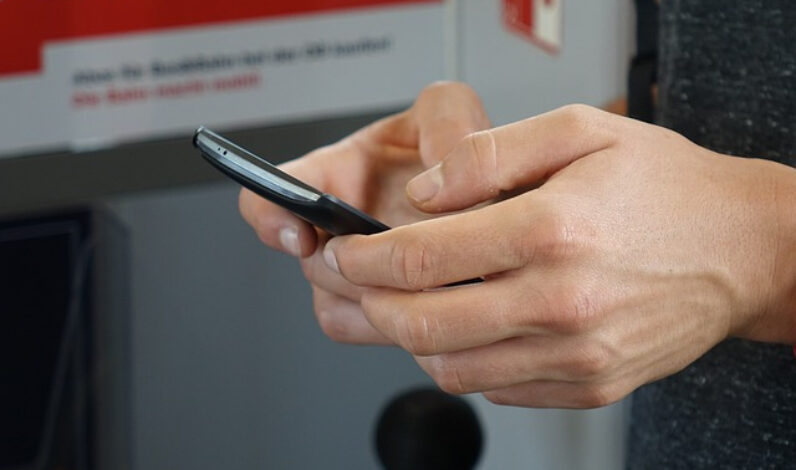 Comment_récupérer_des_SMS_effacés_sans_ordinateur_sur_Android_iPhone
