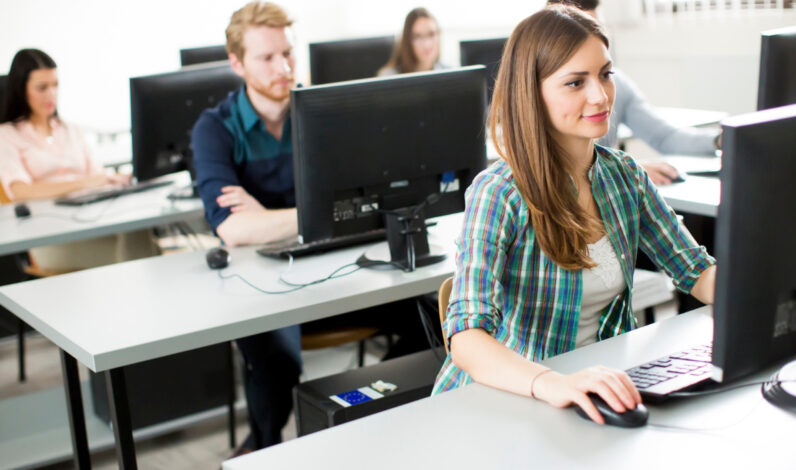 La technologie dans l’enseignement des établissements publics : où en est-on ?