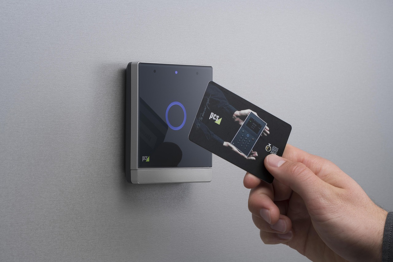 Puces RFID : comment copier un badge d’entrée à moindre coût ?