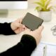 Comment_protéger_votre_vie_privée_avec_les_vitres_teintées_pour_téléphone_?